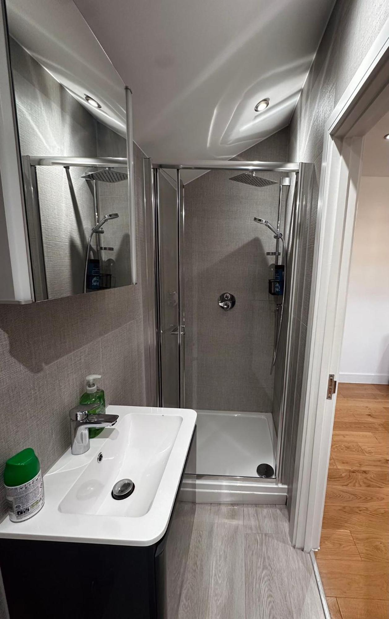 3 Bed 2 Bath Apartment Near Greenwich Park 6 Guests Maximum Лондон Екстериор снимка