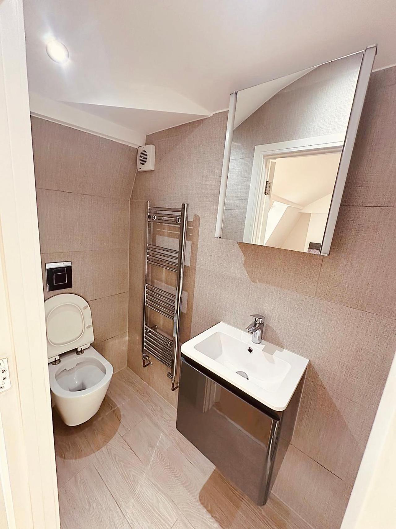 3 Bed 2 Bath Apartment Near Greenwich Park 6 Guests Maximum Лондон Екстериор снимка